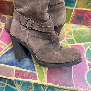 La CANADIENNE Dark Brown Heeled Boots